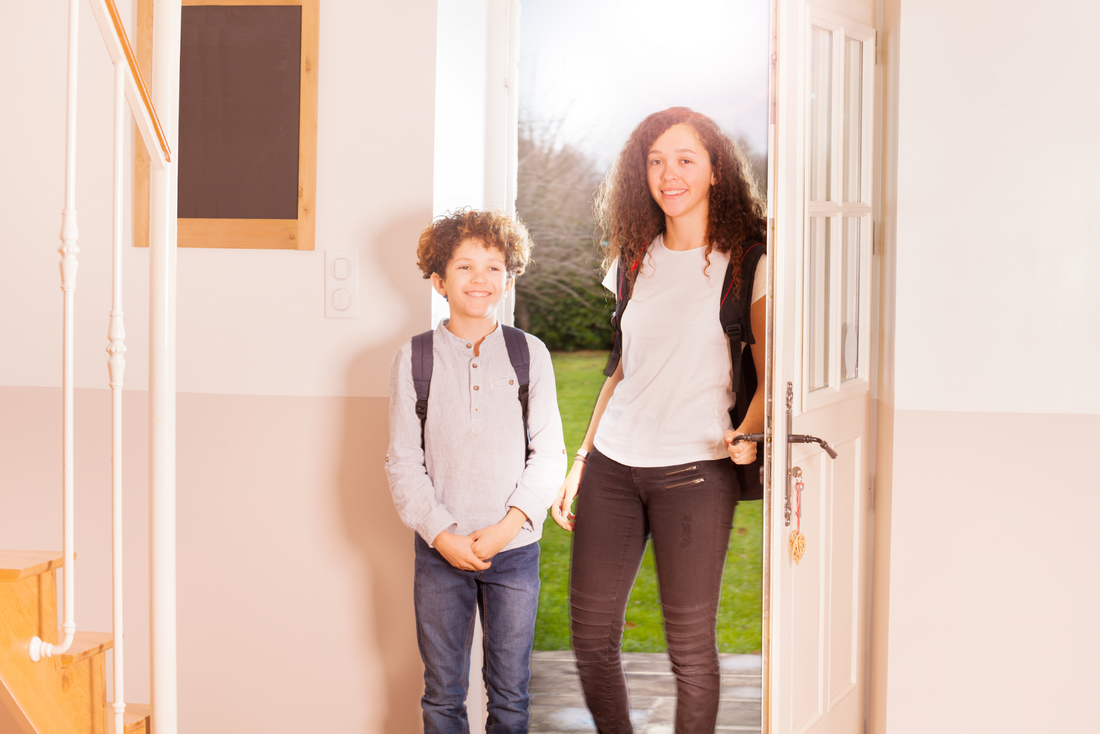 Back-to-School-3-Ways-a-Video-Doorbell-Camera-Can-Help-Keep-Your-Kids-Safe Remo+